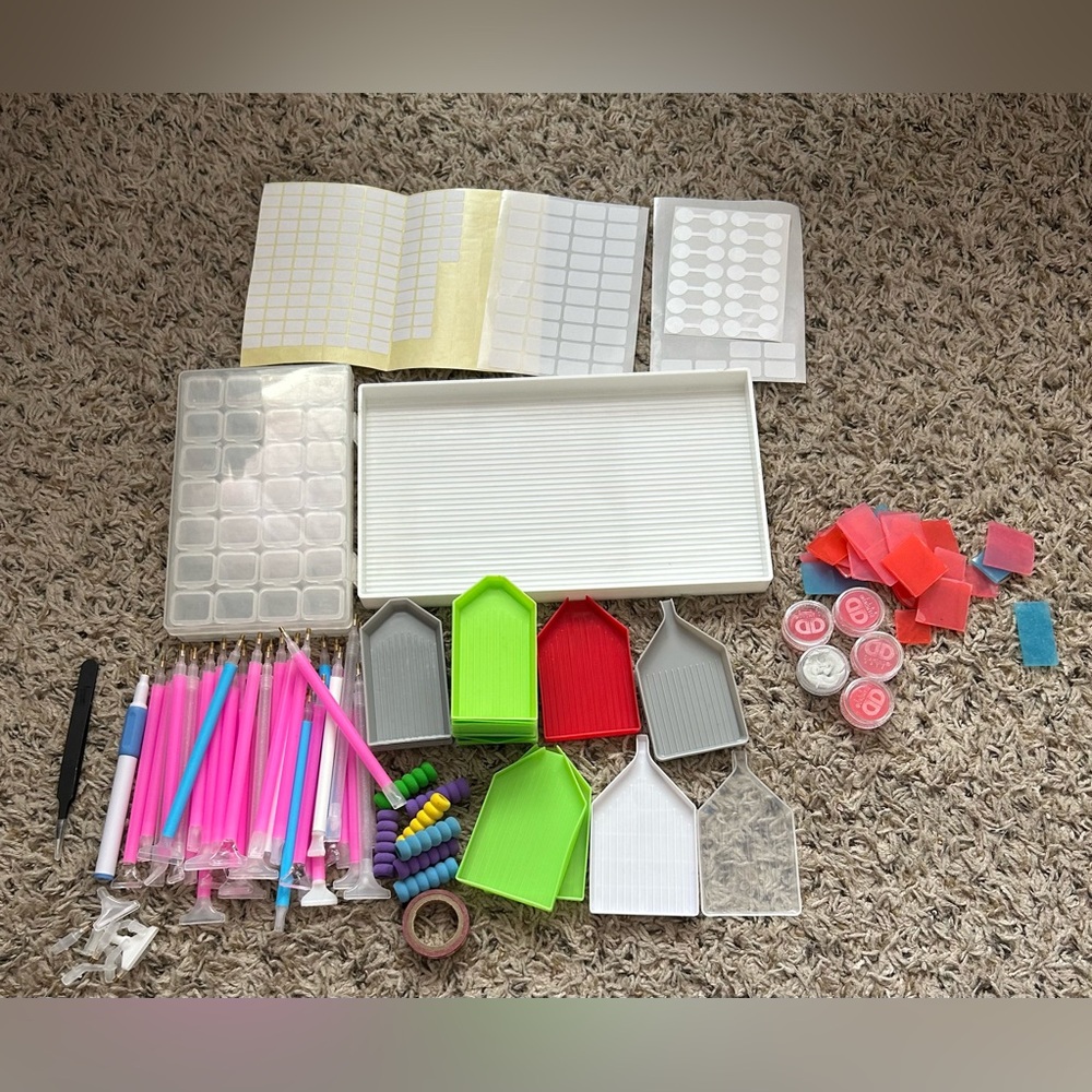 Miscellaneous diamond art accessories